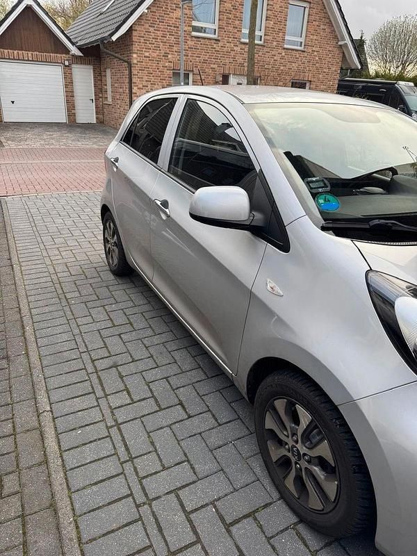 Gebraucht Kia Picanto 67 PS (49 kW) 2016 Silber Kleinwagen