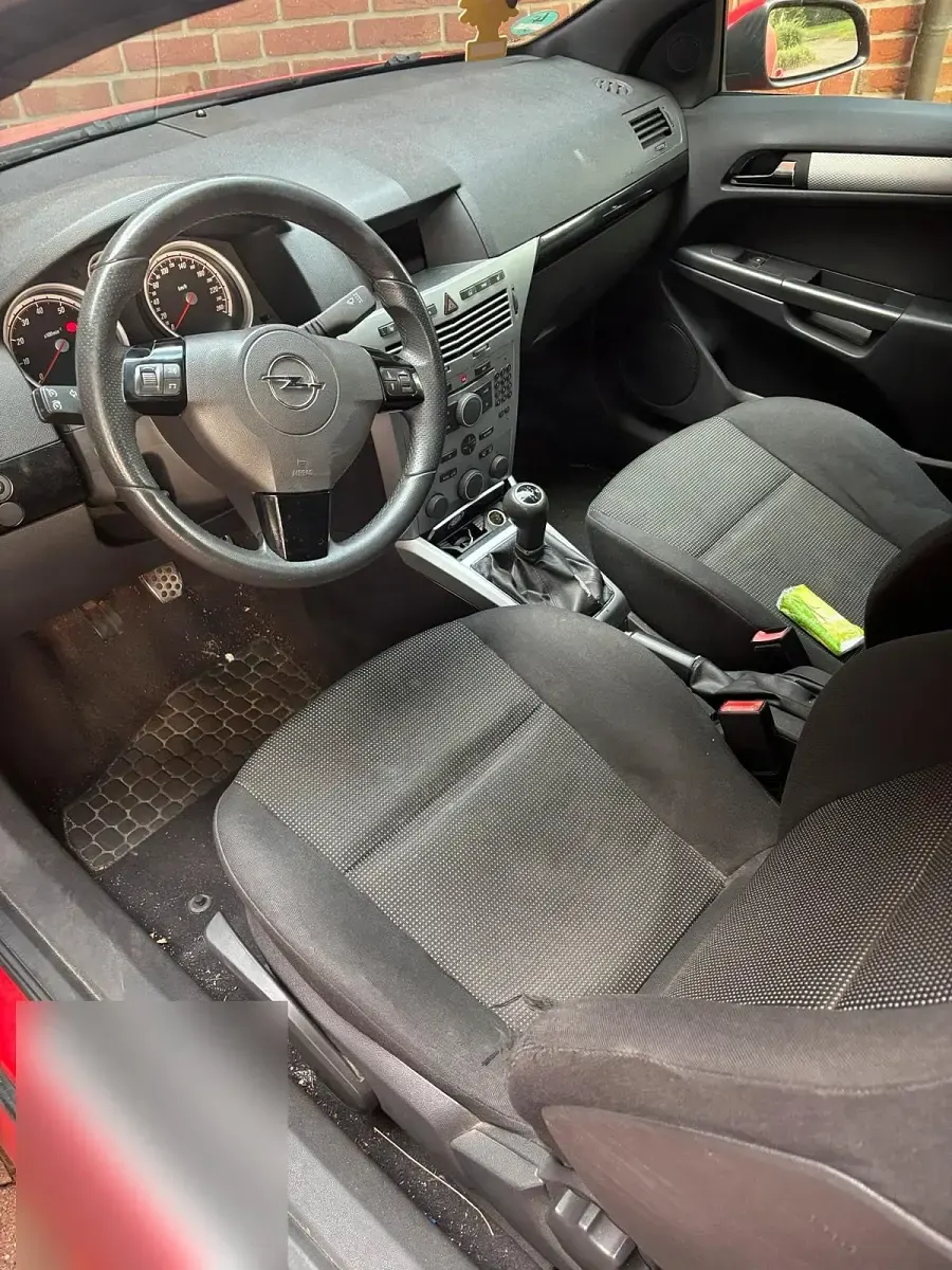 Gebraucht Opel Astra GTC 140 PS (102 kW) 2007 Rot Coupé