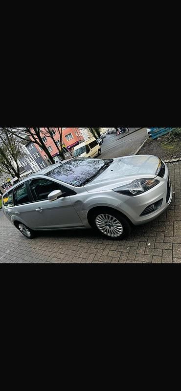 Gebraucht Ford Focus 101 PS (74 kW) 2008 Silber Kombi