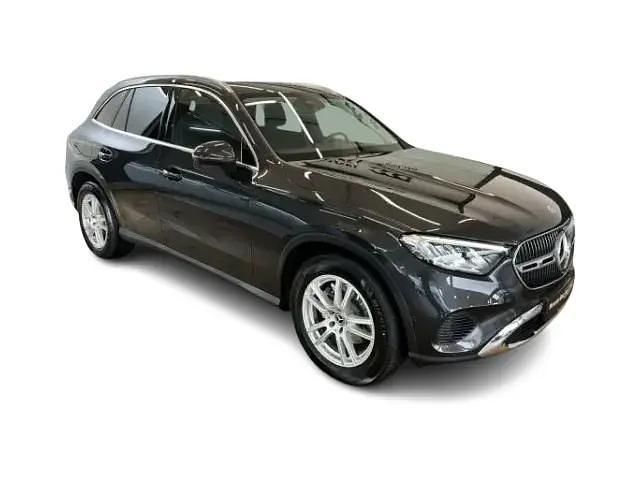 Grau Gebraucht 2024 Mercedes GLC220 Avantgarde SUV | 53.385 € (Superpreis) - Bild 1/4