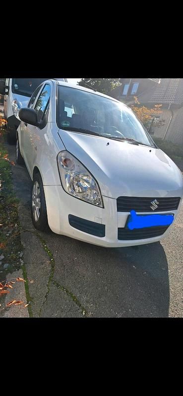 Weiß Gebraucht 2011 Suzuki Splash Kleinwagen | 2.850 € (Fairer Preis) - Bild 1/4