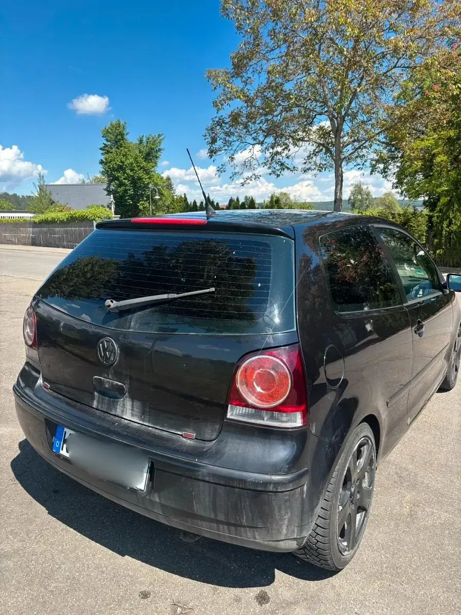 Gebraucht VW Polo 60 PS (44 kW) 2005 Schwarz Kleinwagen