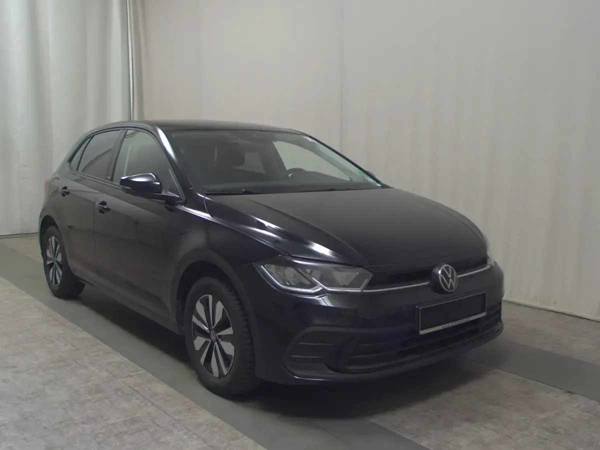 Second-hand VW Polo Move 95 CP (69 kW) 2023 Negru Hatchback