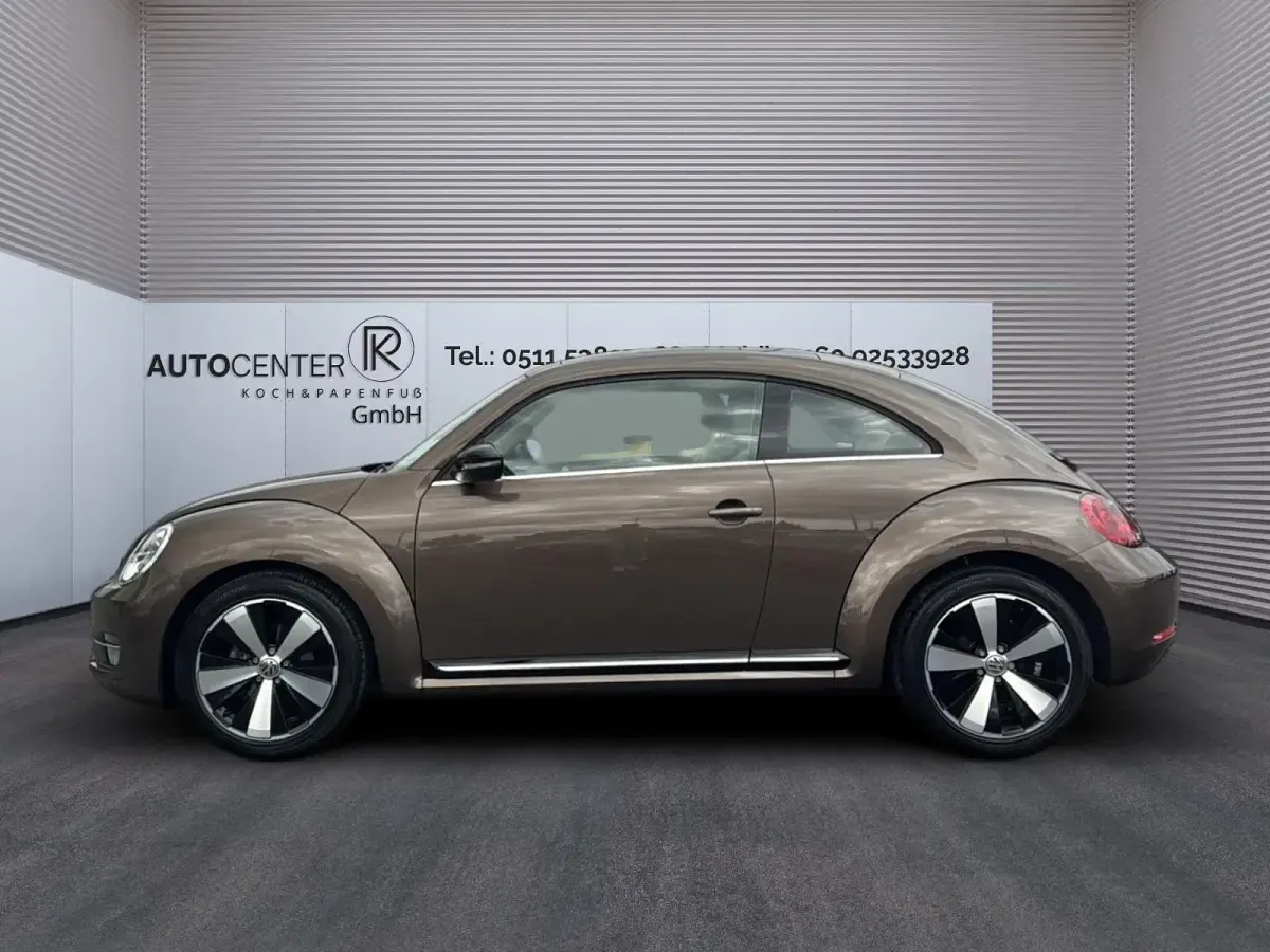 Gebraucht VW Beetle Sport 150 PS (110 kW) 2015 Braun Kleinwagen