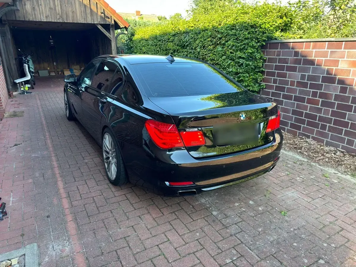 Gebraucht BMW 750L Performance 408 PS (300 kW) 2008 Schwarz Limousine