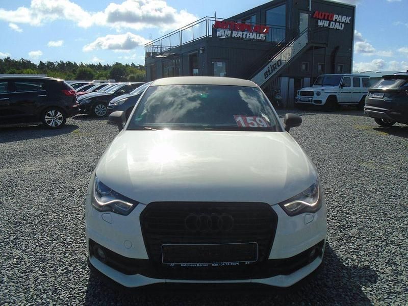 Weiß Gebraucht 2011 Audi A1 S-Line Kleinwagen | 8.950 € (Guter Preis) - Bild 1/4