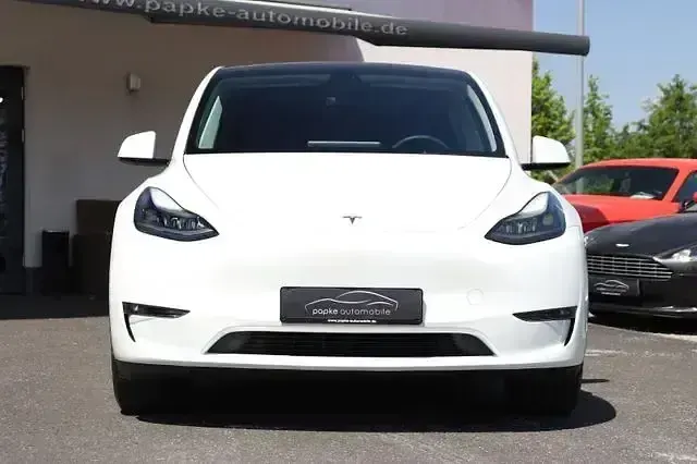 Gebraucht Tesla Model Y 378 kW (514 PS) 2023 Pearl white coat SUV