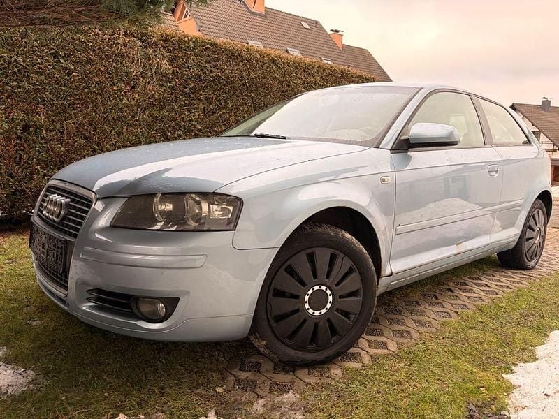 Blau Gebraucht 2006 Audi A3 Limousine | 1.500 € (Superpreis) - Bild 1/4