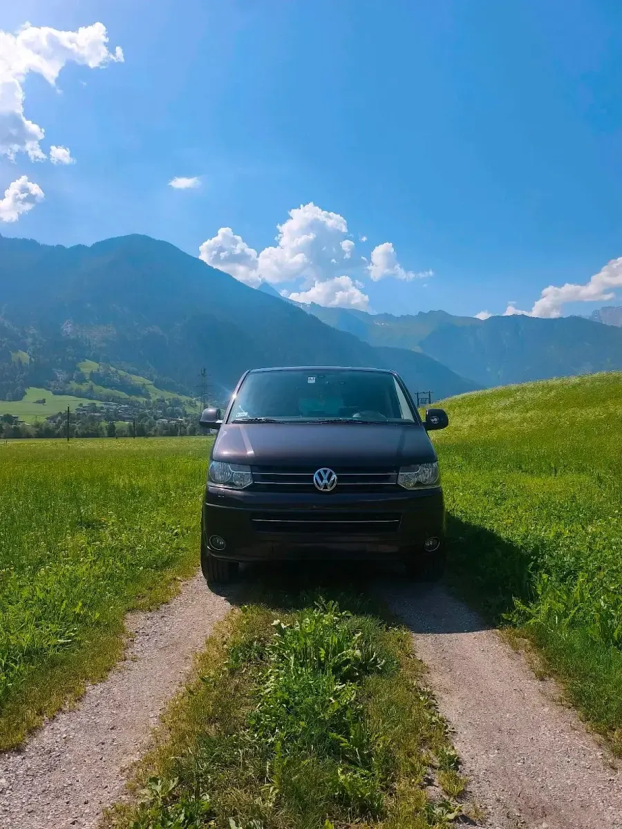 Gebraucht VW Multivan Highline 179 PS (131 kW) 2010 Braun Van / Kleinbus