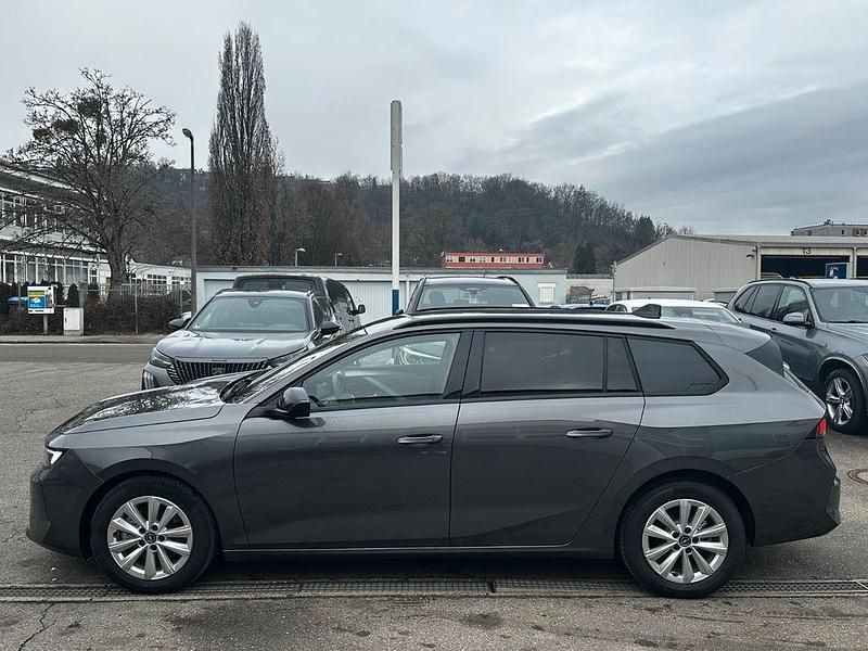 Neu Opel Astra Edition 131 PS (96 kW) 2025 Grau Kombi
