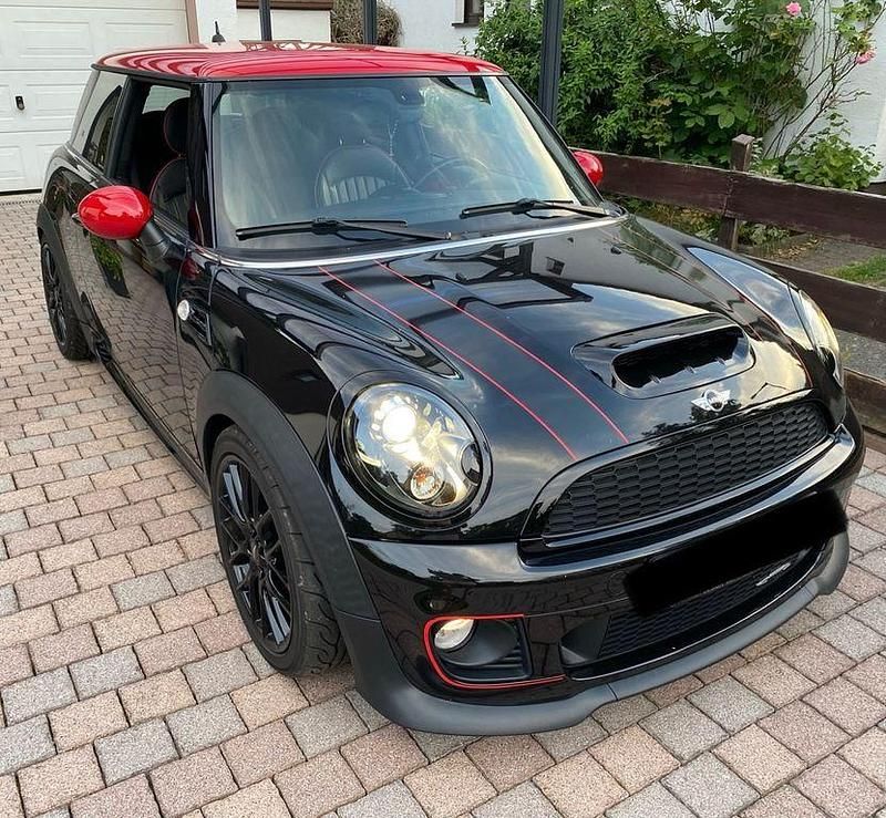 Schwarz Gebraucht 2012 Mini John Cooper Works Kleinwagen | 16.700 € (Etwas zu teuer) - Bild 1/4