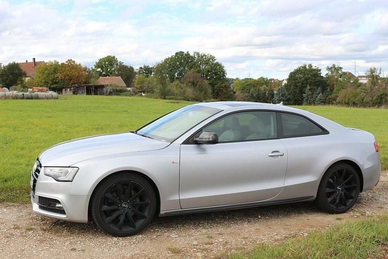 Gebraucht Audi A5 Black Edition 225 PS (165 kW) 2015 Silber Coupé