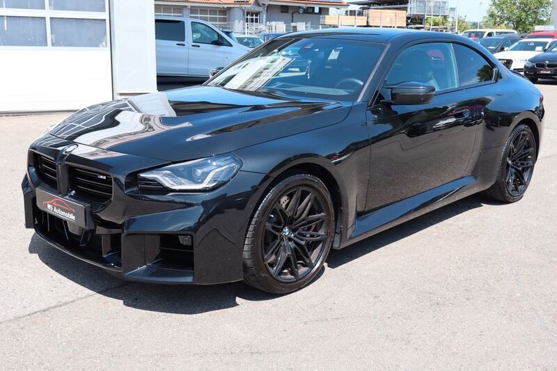Schwarz Gebraucht 2024 BMW M2 Performance Coupé | 65.900 € (Fairer Preis) - Bild 1/4