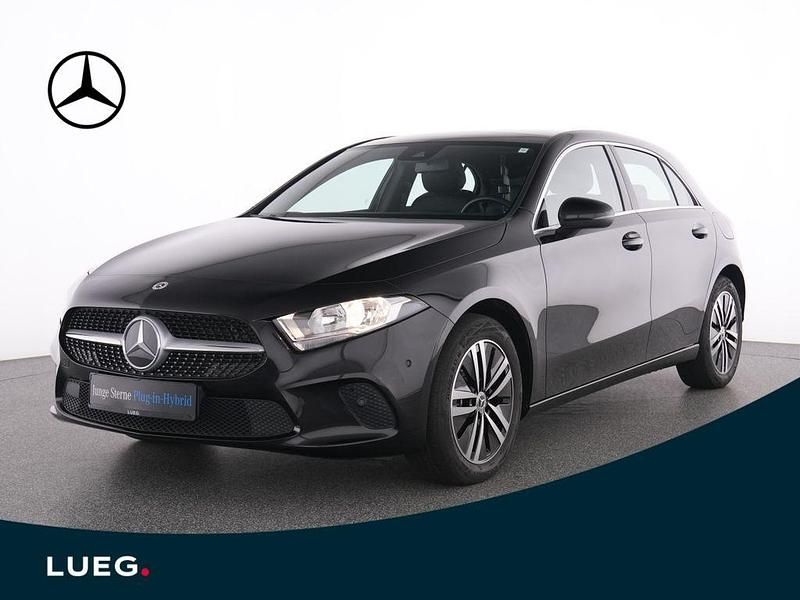 Gebraucht Mercedes A250 Progressive 218 PS (160 kW) 2022 Schwarz Limousine