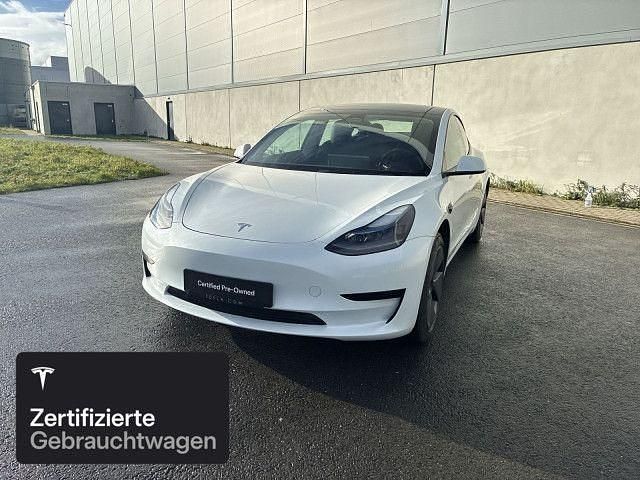 Weiß Gebraucht 2022 Tesla Model 3 RWD Limousine | 27.000 € (Fairer Preis) - Bild 1/4