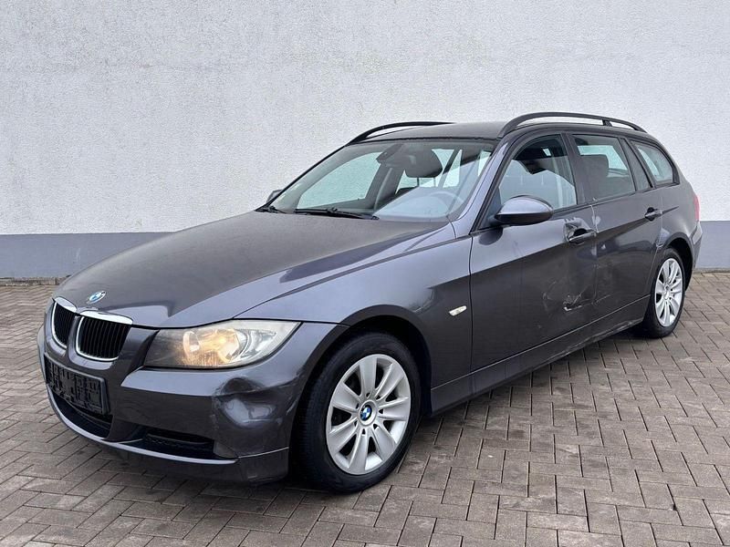 Gebraucht BMW 318 Advantage 143 PS (105 kW) 2008 Schwarz Kombi