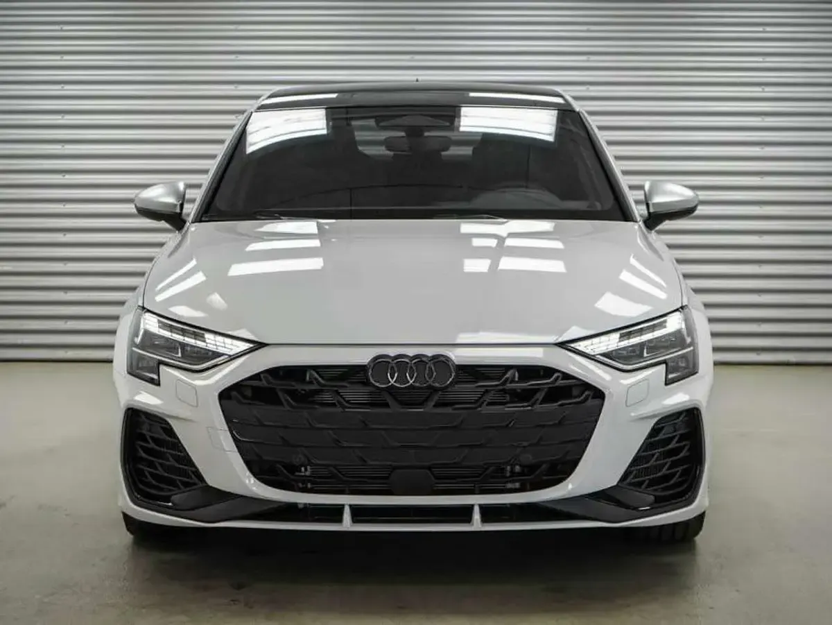 Neu Audi S3 Sportback 333 PS (244 kW) 2026 Gletscherweiß metallic Kleinwagen