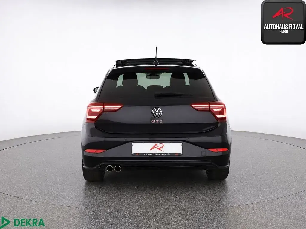 Gebraucht VW Polo Active 207 PS (152 kW) 2023 Schwarz Kleinwagen