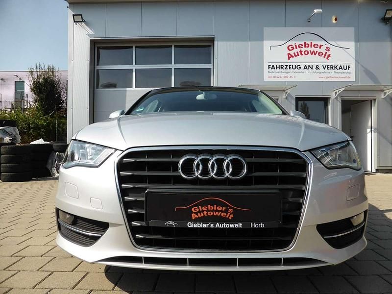 Eissilber metallic Gebraucht 2013 Audi A3 Attraction Kleinwagen | 11.800 € (Fairer Preis) - Bild 1/4