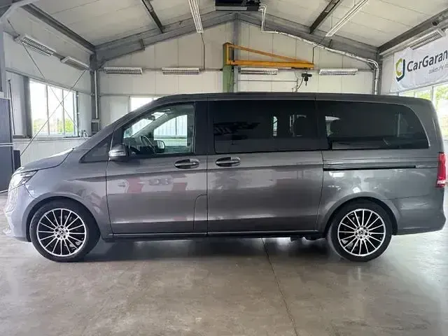 Gebraucht Mercedes V250 190 PS (139 kW) 2023 Grau Van / Kleinbus