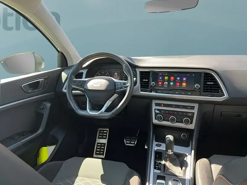 Gebraucht Seat Ateca 150 PS (110 kW) 2022 Weiß SUV