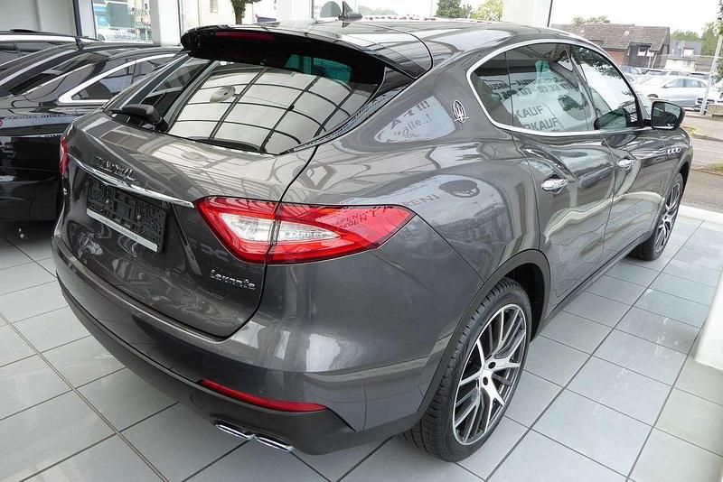 Gebraucht Maserati Levante 275 PS (202 kW) 2019 Grau SUV