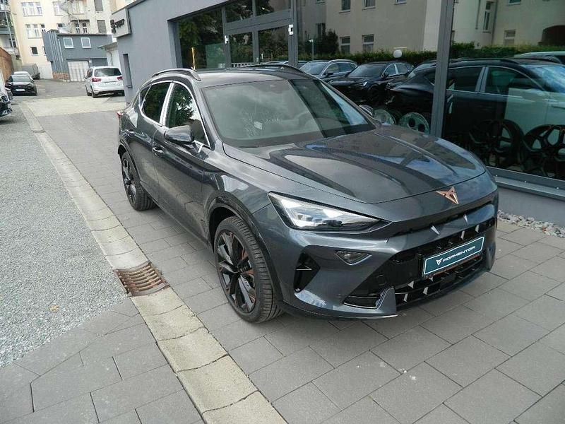 Neu Cupra Formentor 150 PS (110 kW) 2025 Magnetic grau metallic SUV