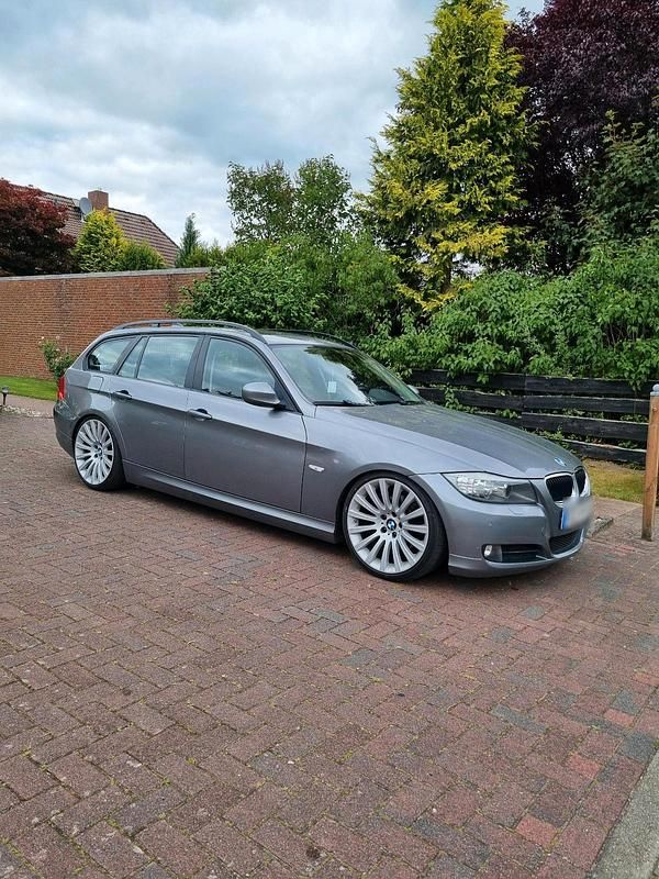Gebraucht BMW 320 M Performance 177 PS (130 kW) 2009 Grau Kombi