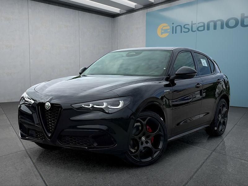 Schwarz Neu 2025 Alfa Romeo Stelvio SUV | 69.349 € - Bild 1/4