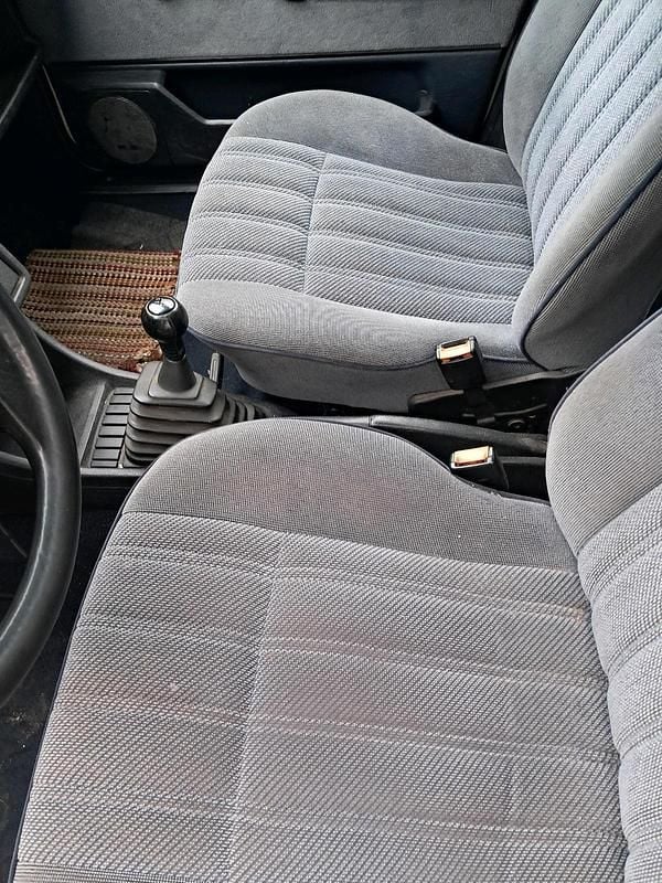 Gebraucht VW Golf II 75 PS (55 kW) 1991 Weiß Kleinwagen