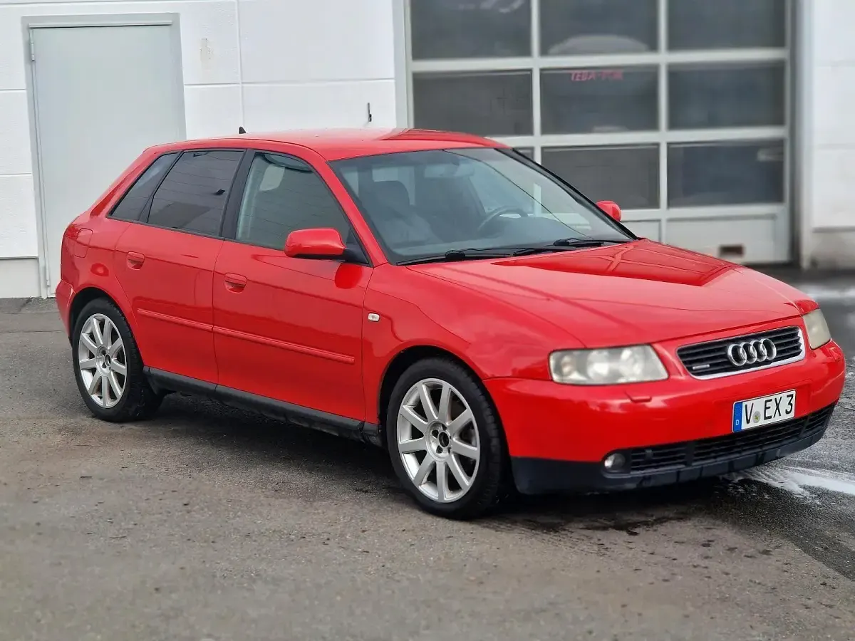 Gebraucht Audi A3 131 PS (96 kW) 2003 Rot Kleinwagen