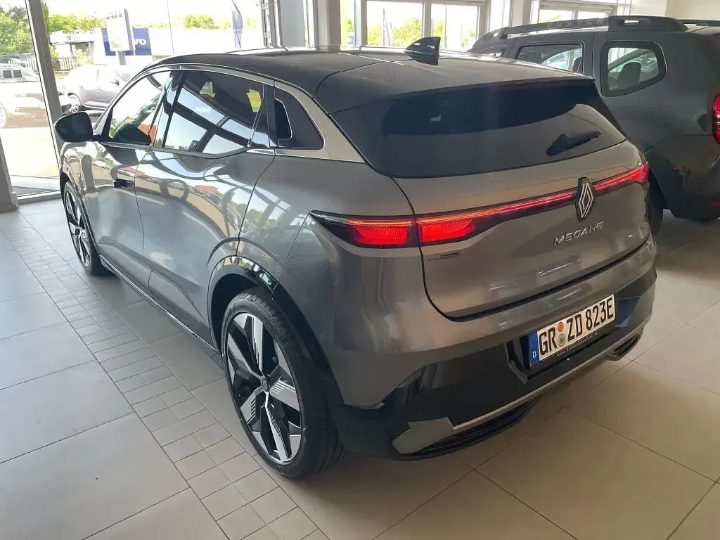 Gebraucht Renault Megane E-Tech Techno 96 kW (131 PS) 2022 Grau Limousine