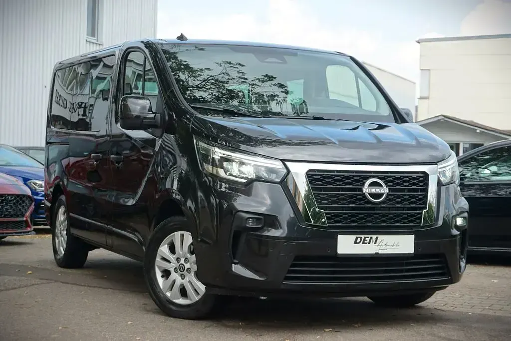 Gebraucht Nissan Primastar Tekna 150 PS (110 kW) 2025 Schwarz Van / Kleinbus