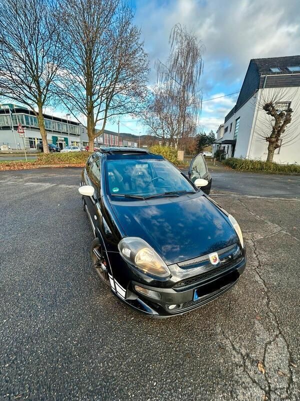 Schwarz Gebraucht 2010 Abarth Punto Evo Kleinwagen | 13.150 € - Bild 1/4