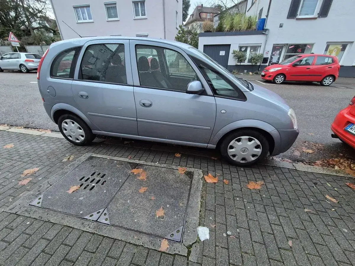 Gebraucht Opel Meriva Edition 101 PS (74 kW) 2005 Van / Kleinbus