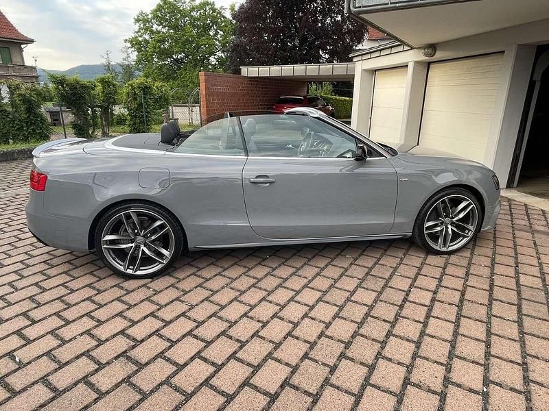 Gebraucht Audi A5 Cabriolet 230 PS (169 kW) 2016 Grau Cabrio