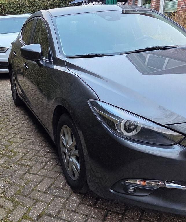 Gebraucht Mazda 3 Exclusive-Line 120 PS (88 kW) 2017 Grau Limousine