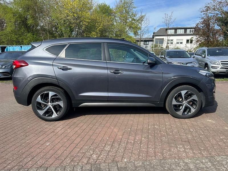 Gebraucht Hyundai Tucson Premium 185 PS (136 kW) 2015 Grau SUV