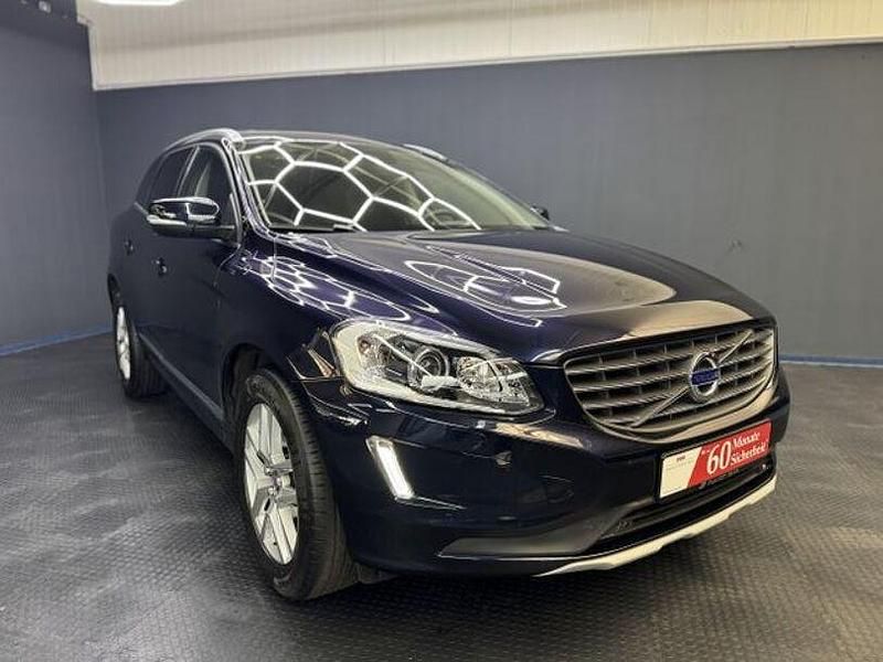 Magic blue / metallic Gebraucht 2017 Volvo XC60 Summum SUV | 27.900 € (Teuer) - Bild 1/2