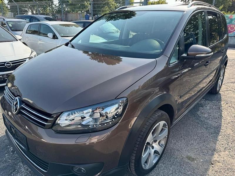 Gebraucht VW Touran Cross 140 PS (102 kW) 2012 Braun Van / Kleinbus