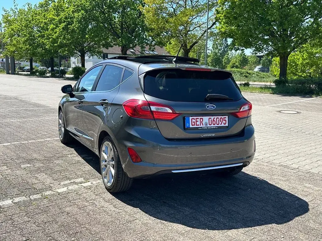 Usata Ford Fiesta Vignale 101 CV (74 kW) 2018 Grigio Utilitaria