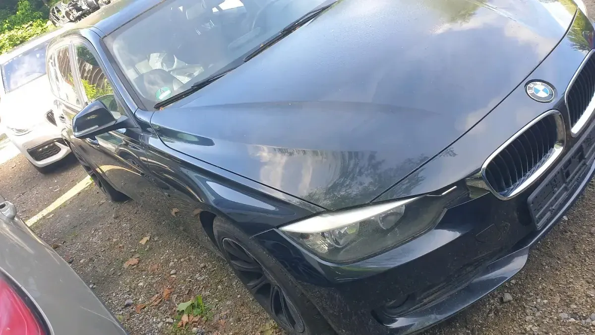 Gebraucht BMW 318 143 PS (105 kW) 2014 Schwarz Kombi