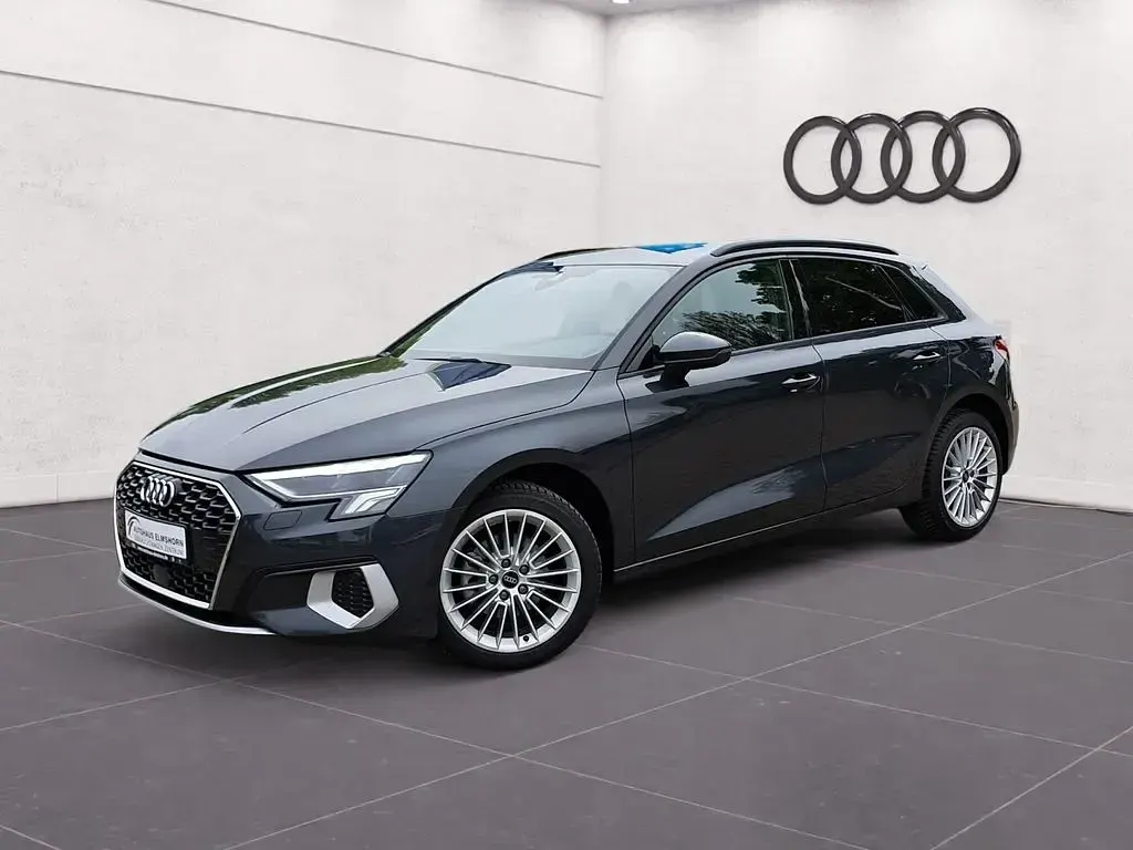 Używany Audi A3 Advanced Plus 110 KM (80 kW) 2024 Szary Sedan/Limuzyna