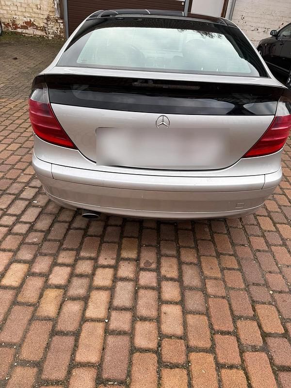 Gebraucht Mercedes C200 163 PS (119 kW) 2002 Grau Coupé
