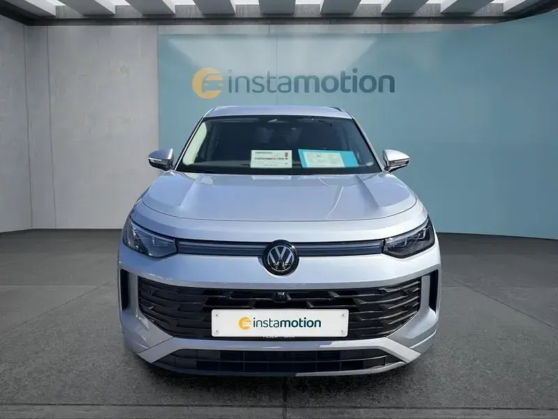 Gebraucht VW Tayron 150 PS (110 kW) 2025 Silber SUV