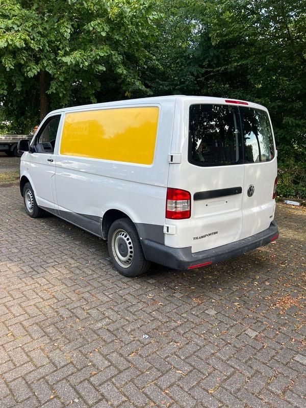 Gebraucht VW T5 84 PS (61 kW) 2014 Weiß Van