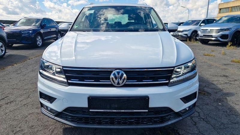 Second-hand VW Tiguan Sound 179 CP (131 kW) 2017 Alb SUV