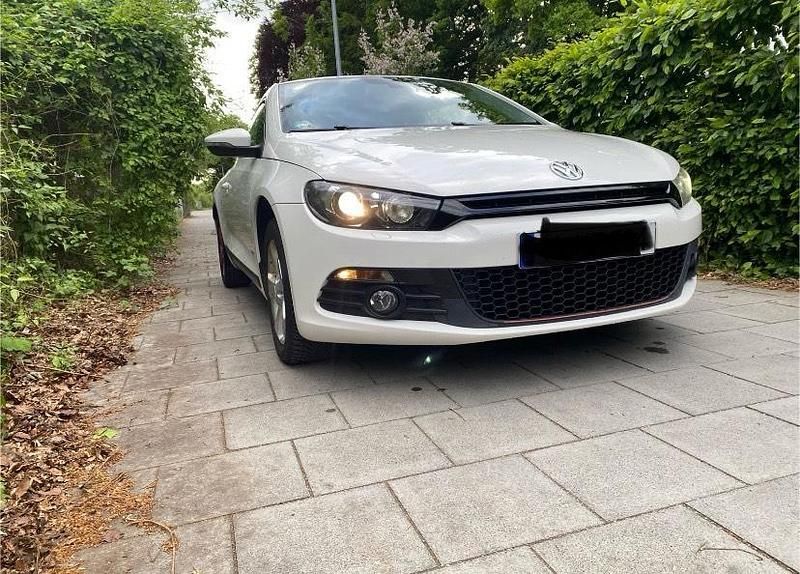 Gebraucht VW Scirocco 160 PS (117 kW) 2009 Weiß Coupé