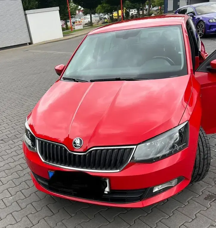 Gebraucht Skoda Fabia Ambition 95 PS (69 kW) 2018 Rot Limousine
