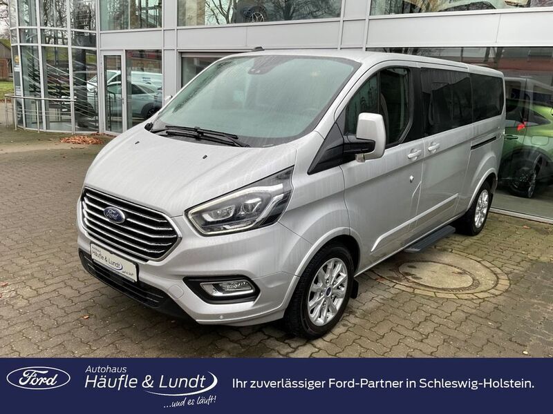 Polarsilber metallic Gebraucht 2021 Ford Tourneo Custom Titanium X Van / Kleinbus | 40.980 € (Fairer Preis) - Bild 1/4